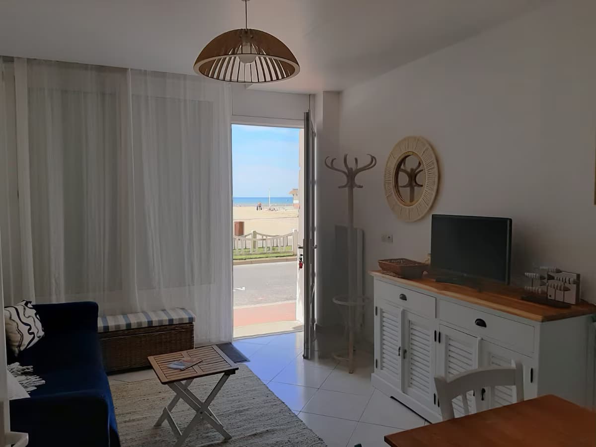 Trouville Palace : Appartement pieds dans le sable